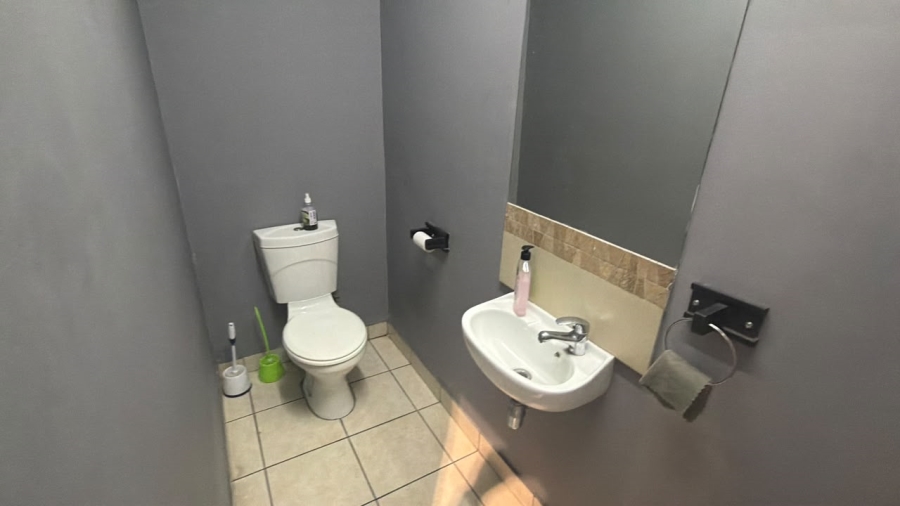 To Let Commercial Property for Rent in Stikland Industrial Western Cape